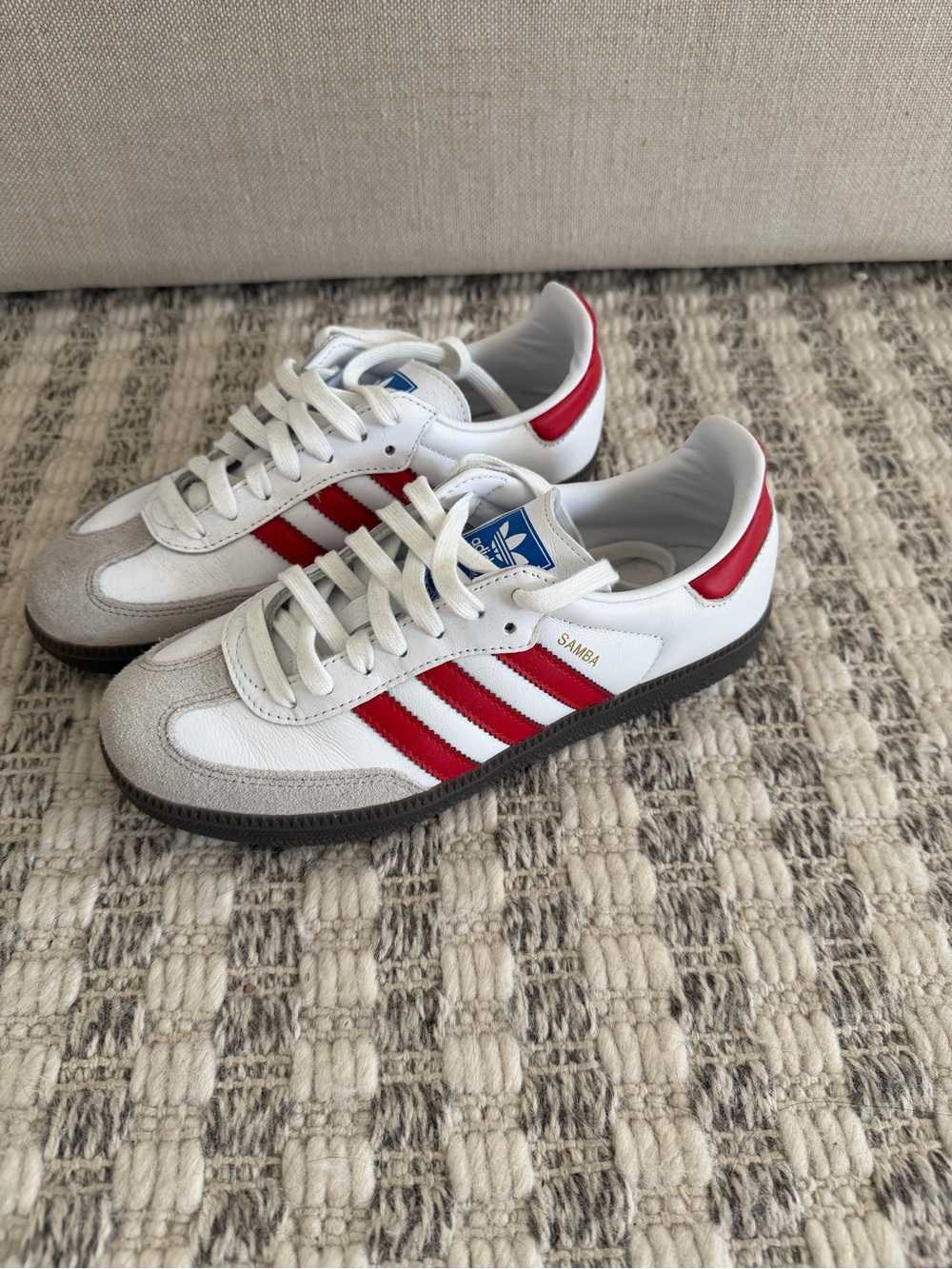 Adidas Samba Sneakers in White & Red size Men’s 5.5 women’s 7